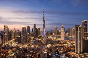 2 Bedrooms with Iconic Burj Khalifa Views Stay